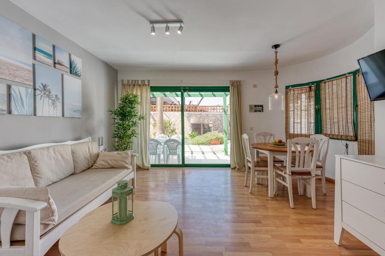 Homeforguest Apartment With Pool And Terrace 1 Min From The Beach Corralejo Bagian luar foto