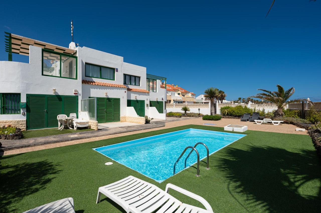 Homeforguest Apartment With Pool And Terrace 1 Min From The Beach Corralejo Bagian luar foto