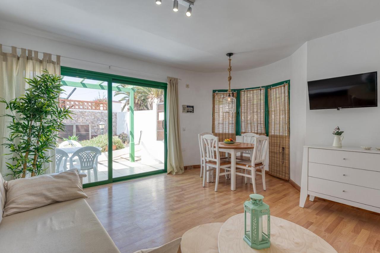 Homeforguest Apartment With Pool And Terrace 1 Min From The Beach Corralejo Bagian luar foto