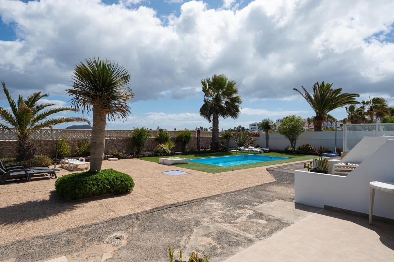 Homeforguest Apartment With Pool And Terrace 1 Min From The Beach Corralejo Bagian luar foto