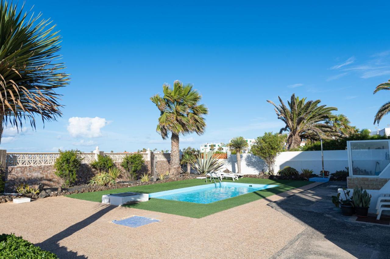 Homeforguest Apartment With Pool And Terrace 1 Min From The Beach Corralejo Bagian luar foto
