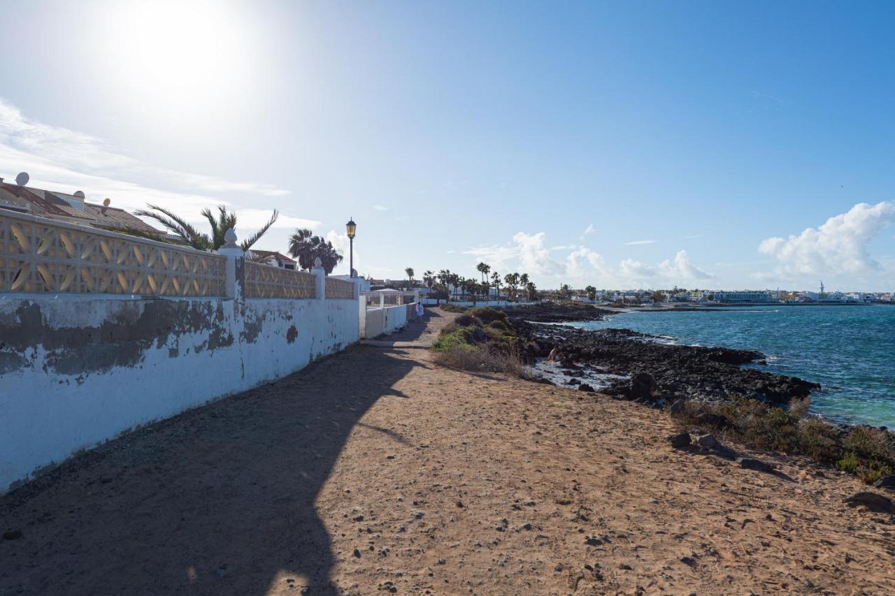 Homeforguest Apartment With Pool And Terrace 1 Min From The Beach Corralejo Bagian luar foto